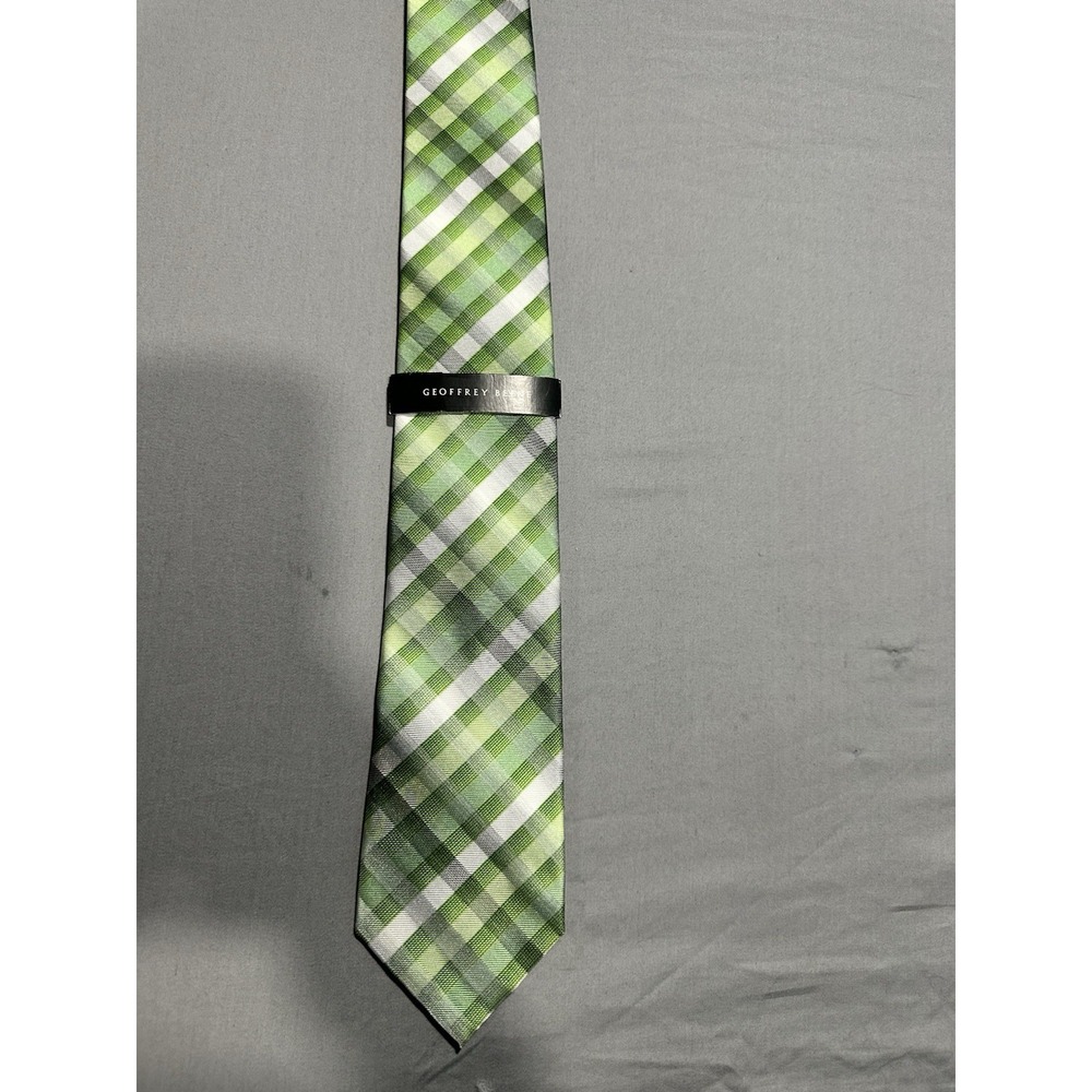 NWT Geoffrey Beene‎ Green/White Plaid Neck Tie